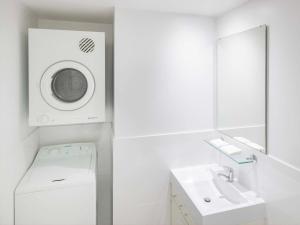 Mantra Castle Hill Sydney, an Accor Hotel的一间浴室