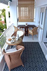 Balkón nebo terasa v ubytování Cozy Seaview Apartment
