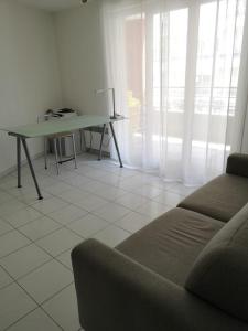 Posezení v ubytování Chambre Dans appartement partagé