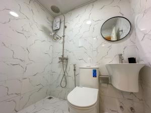 Billede fra billedgalleriet på Modern, Cozy 2-Bedroom Apartment i Male City + 34 billeder