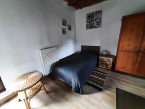 Ein Sitzbereich in der Unterkunft Gîte de l'Espinette
