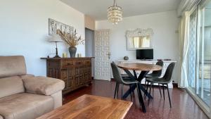 Χώρος καθιστικού στο CATALONIA 6-1