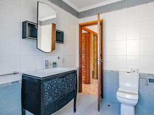 Koupelna v ubytování Holiday Home Casa Pia by Interhome