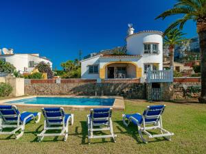 Bazén v ubytování Holiday Home Casa Pia by Interhome nebo v jeho okolí