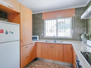 Kuchyň nebo kuchyňský kout v ubytování Holiday Home Casa Pia by Interhome