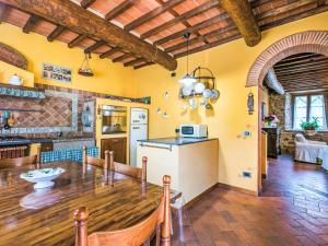 A kitchen or kitchenette at Villa Luana by Interhome