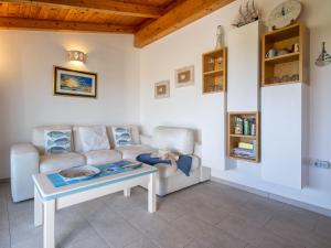 Posedenie v ubytovaní Holiday Home Shardana by Interhome