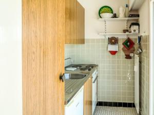 Η κουζίνα ή μικρή κουζίνα στο Apartment Olympic F8 by Interhome