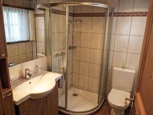 Koupelna v ubytování Apartment Fricktalerhuus Apt 5 by Interhome