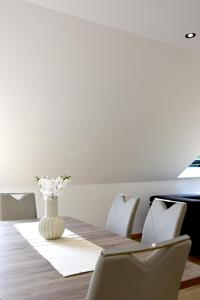 Predel za sedenje v nastanitvi Hôtel Bagatelle Paris Nord Roissy CDG