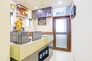 Kuchyň nebo kuchyňský kout v ubytování Hotel new shree niwas