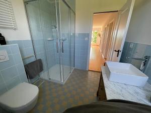 Vannituba majutusasutuses B&B Domaine En Trembley
