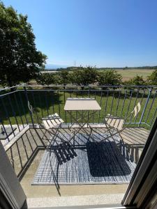 Rõdu või terrass majutusasutuses B&B Domaine En Trembley