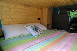 Postel nebo postele na pokoji v ubytování Van2Go Crafter
