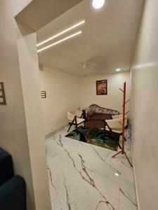 HOTEL MAA LAXMI PALACE的休息区