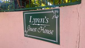 Lynns Guest House的证书、奖牌、标识或其他文件