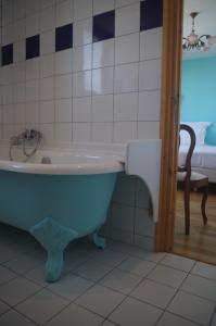 Koupelna v ubytování Hotel Richelieu