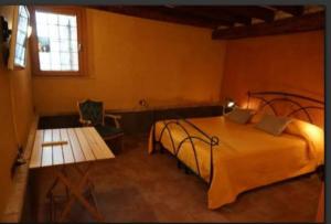 A bed or beds in a room at Casa delle gondole