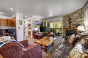 Χώρος καθιστικού στο SNOW FLOWER 103 condo