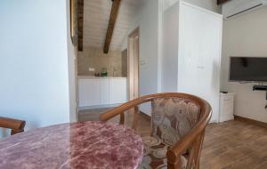 Kuchyň nebo kuchyňský kout v ubytování Apartments Marija