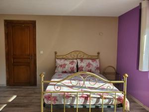 Vuode tai vuoteita majoituspaikassa CHEZ ESTER