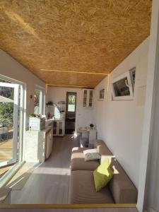 Fotografie z fotogalerie ubytování Cozy tiny house - Where the Sea meets the Florest v destinaci São João das Lampas + 17 fotografií