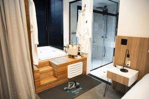 Ένα μπάνιο στο Cabanas Parador do Rei +29 φωτογραφίες