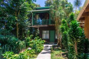 Vonkajšia záhrada v ubytovaní Rustic Treehouse Monteverde