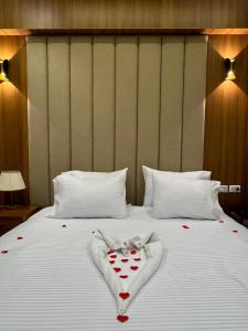 Postel nebo postele na pokoji v ubytování House Pyramids hotel