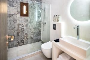 Santorinn Suites Fira的一间浴室