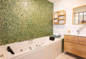 Kúpeľňa v ubytovaní Lyon Premium - LuxeZen SPA