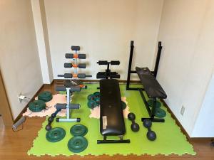 Fitness centrum a/nebo fitness zařízení v ubytování guesthouse 京屋