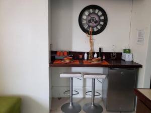 Küche/Küchenzeile in der Unterkunft DB Tower Vacation Rental