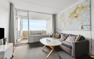 Χώρος καθιστικού στο Lovely Apartment In Fanø With Sauna
