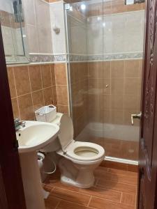 Koupelna v ubytování Acogedor Apto familiar con linda vista en Sta Marta ciudad Fam-friendly Home with Views in Santa Marta