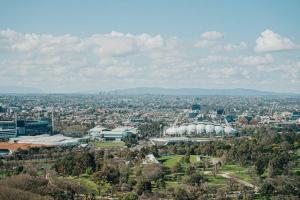 Fotografia z galérie ubytovania Australia108 High Level Apt 2 bedrooms with parking v Melbourne
