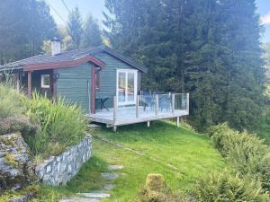 En have udenfor 4 person holiday home in LINDÅS-By Traum