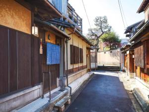 Budova, kde se prázdninový dům nachází