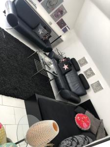 Χώρος καθιστικού στο Bel Art Etage mit großem Parkplatz