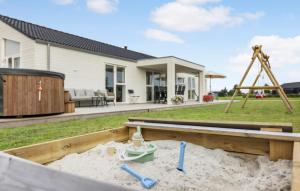 Herní místnost nebo prostor pro děti v ubytování Cozy Home In Haderslev With Wifi + 23 fotografií