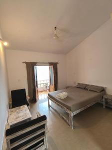 SHANKAR by the SEA, 2 min from Mandrem Beach客房内的一张或多张床位