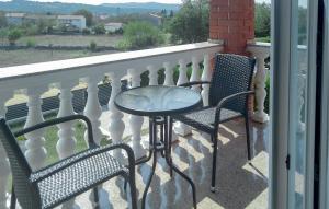 Balkón alebo terasa v ubytovaní 2 Bedroom Lovely Apartment In Labin