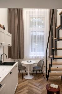 Budaguide A10 Central 1072 Budapest, Akácfa utca 10 kép - 2