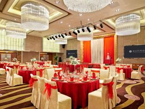 Restaurace v ubytování Pullman Xiamen Powerlong + 37 fotografií