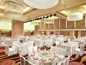 Restaurant o un lloc per menjar a Pullman Xiamen Powerlong