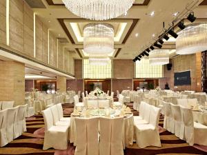 Restaurant o un lloc per menjar a Pullman Xiamen Powerlong