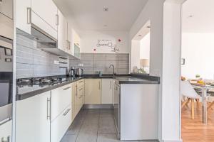 Kuchyň nebo kuchyňský kout v ubytování Villa Iga Gran Canaria