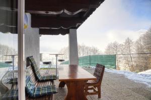 Balkón nebo terasa v ubytování Apart Sunnseitn Rofan und Spieljoch