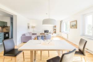 Posezení v ubytování Apartment Premium family im Gustav Seitz Gästehaus