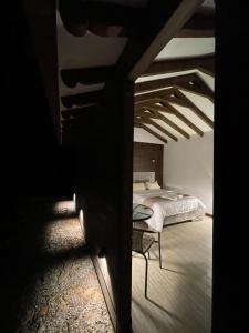 Letto o letti in una camera di Cabañas Tahamí con jacuzzi cerca al Aeropuerto